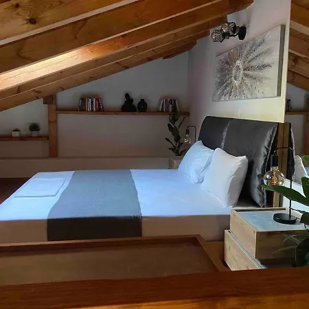 Modern Loft At Kalogria דירה *