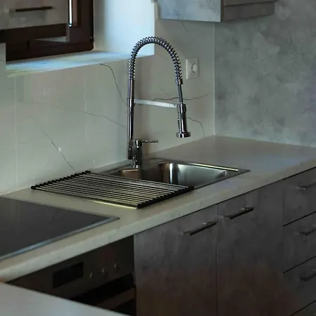 아파트 Modern Loft At Kalogria