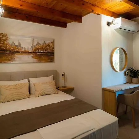 아파트 Modern Loft At Kalogria