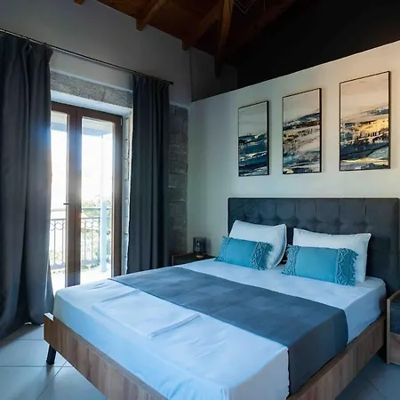 Modern Loft At Kalogria