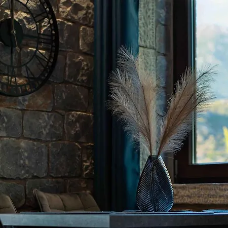 아파트 Modern Loft At Kalogria *