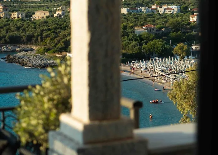 Modern Loft At Kalogria Stoúpa